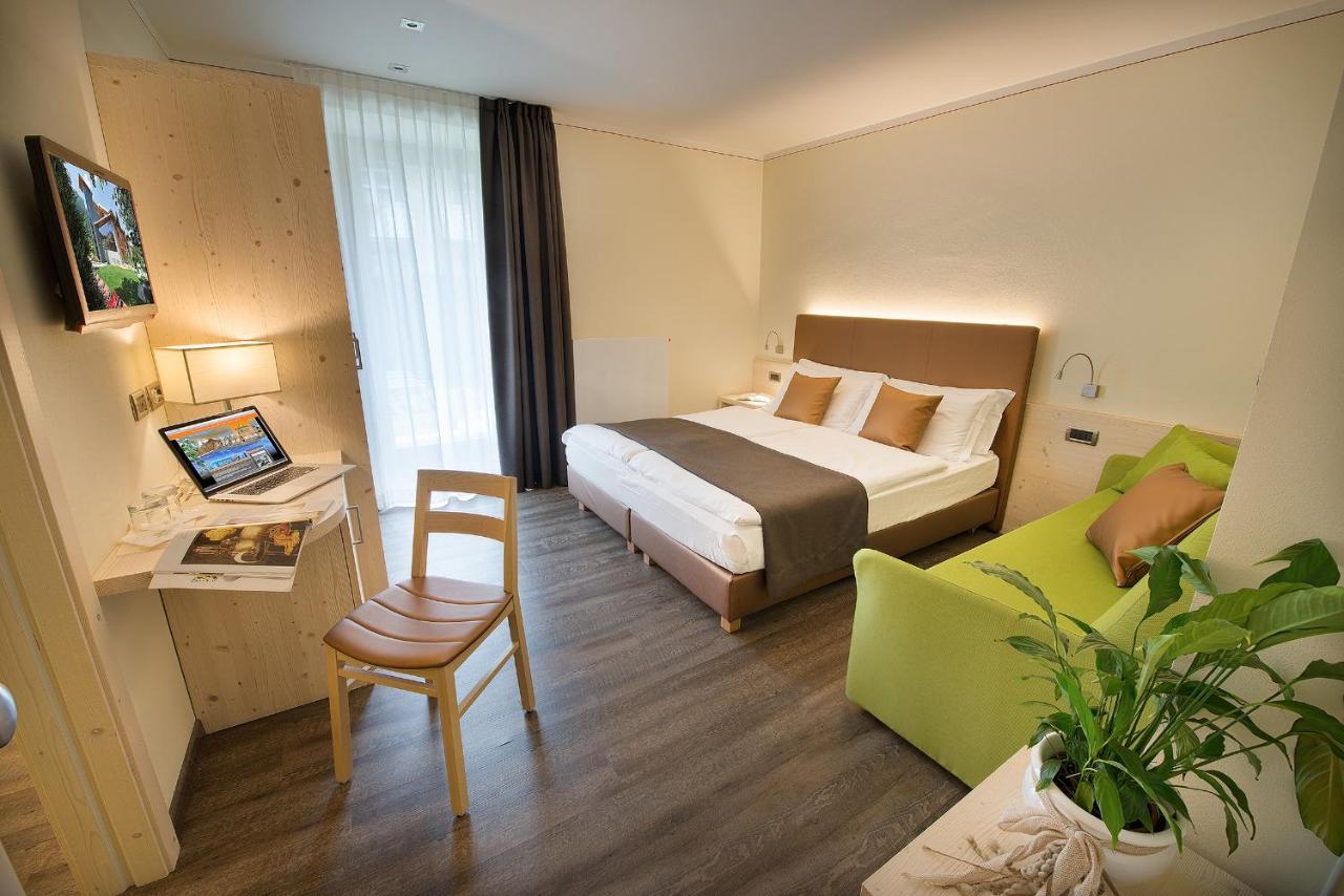 Sporthotel Rosatti Dimaro Ngoại thất bức ảnh