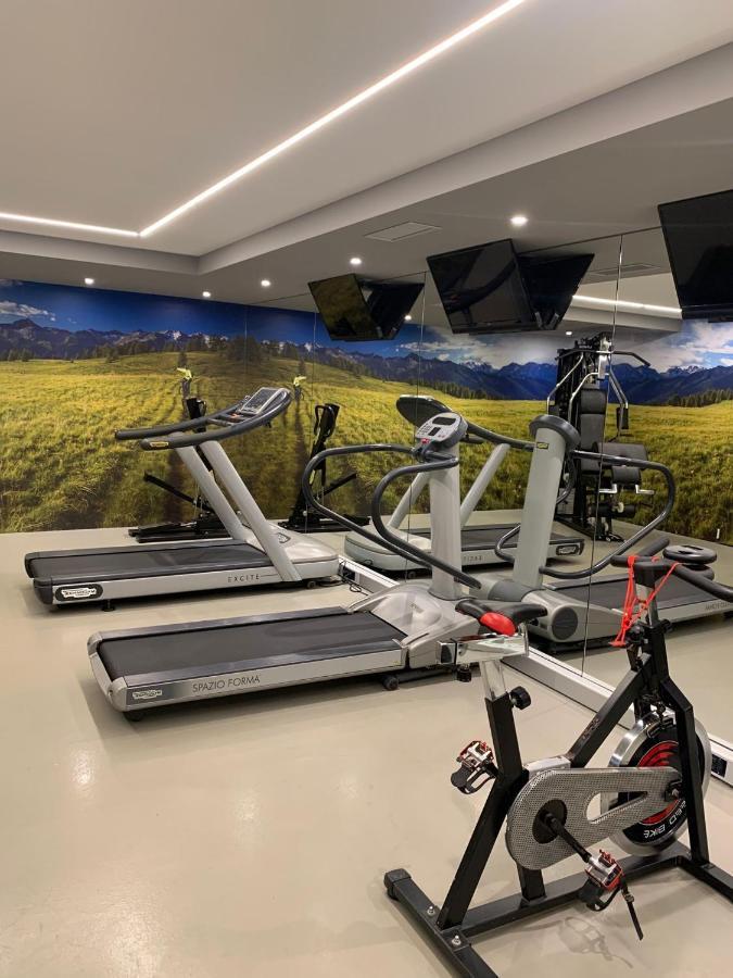 Sporthotel Rosatti Dimaro Ngoại thất bức ảnh