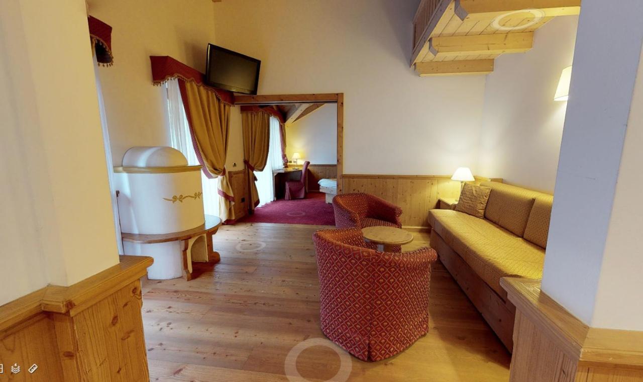 Sporthotel Rosatti Dimaro Ngoại thất bức ảnh