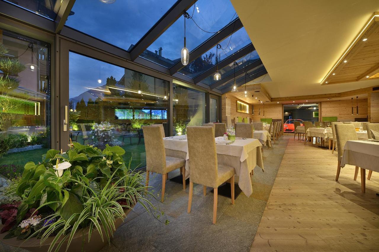 Sporthotel Rosatti Dimaro Ngoại thất bức ảnh