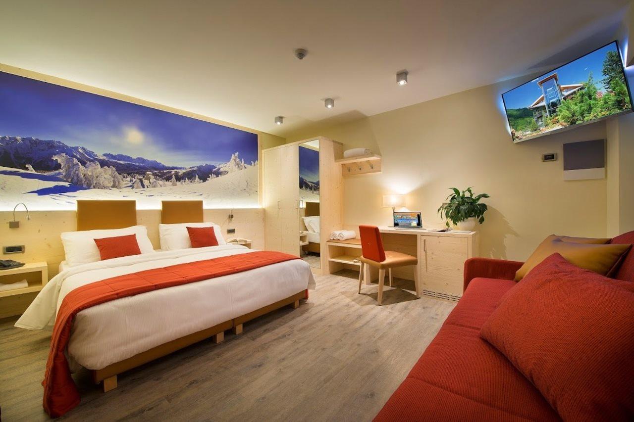 Sporthotel Rosatti Dimaro Ngoại thất bức ảnh