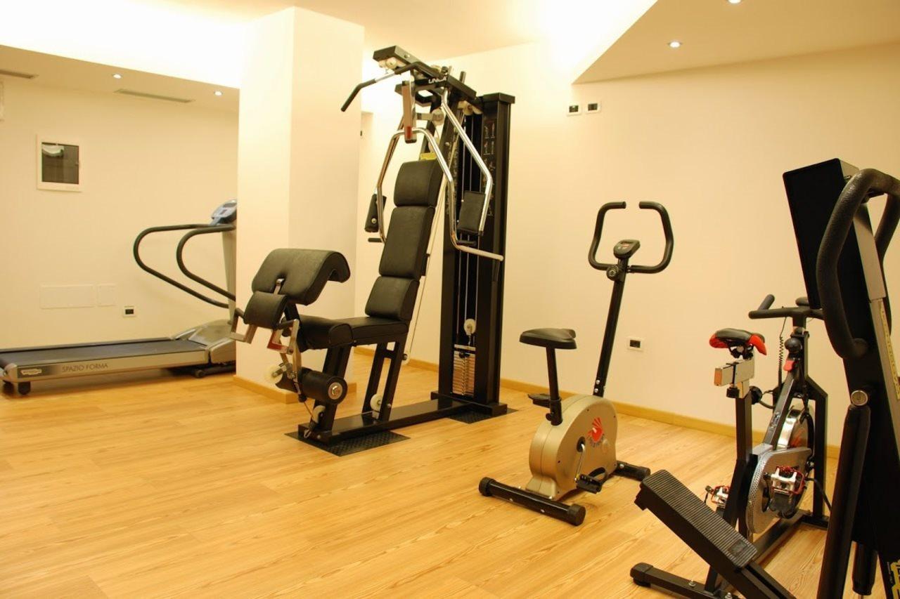 Sporthotel Rosatti Dimaro Ngoại thất bức ảnh